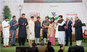  ??  ?? Nawazuddin Siddiqui and Nandita Das with other guests at the Mehfil-e-Urdu event in Dubai.