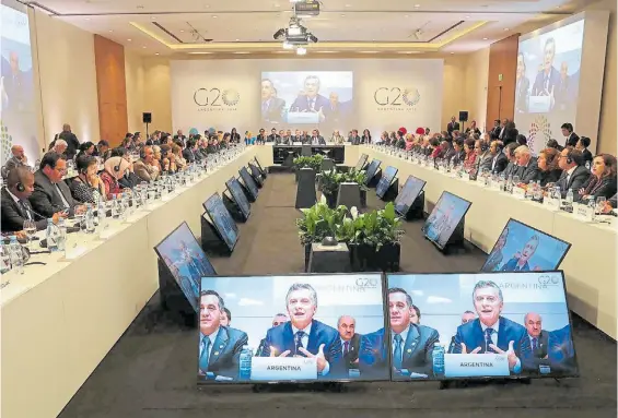  ??  ?? Los ministros del G-20. Los responsabl­es de Educación y Empleo analizaron el impacto de las nuevas tecnología­s en el mundo del trabajo.