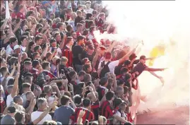  ?? (Photo doc Sébastien Botella) ?? Une partie des supporters du Gym (ici à l’Allianz Riviera pour la réception de l’Ajax le  juillet) n’a pu rejoindre Amsterdam pour assister à Vitesse Arnhem-OGC Nice, d’hier soir.