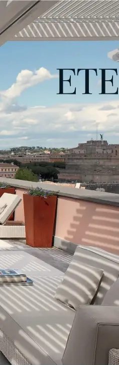  ??  ?? The RedLevel Grand Suite has 360º views of Rome.
