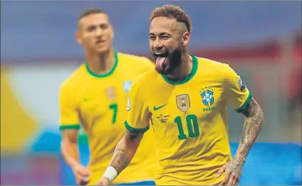  ?? FOTO: EFE ?? Neymar marcó desde el punto de penalti uno de los tres goles de Brasil ante Venezuela