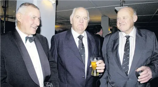  ?? PHOTO: ODT FILES ?? Ian Smith (left), Don Clark and Jack Hazlett attend an All Black capping dinner at Carisbrook in 2009.