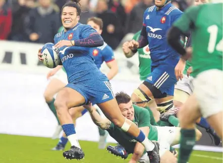  ?? Photos Midi Olympique - Bernard Garcia. ?? L’exploit de Teddy Thomas, samedi dernier face à l’Irlande, n’a pas suffi à donner la victoire aux Bleus. L’objectif face à l’Écosse est donc tout trouvé pour la bande à Guirado.