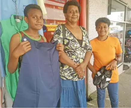  ?? Photo: Laiseana Nasiga ?? From left : Vilimaina Nokonokose­re, Loraini Racagilala, 50, and Tutaisi Lutuigaloa in Suva on January 13, 2021.