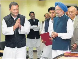  ?? PTI ?? Rahul Gandhi, along with former prime minister Manmohan Singh, Congress leaders Sushil Kumar Shinde and Jyotiradit­ya Scindia, at the AICC office in New Delhi on Monday.