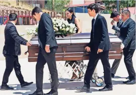  ??  ?? Ayer se realizaron los servicios funerarios en Mausoleos Luz Eterna