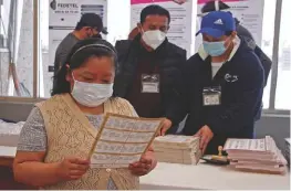  ?? MELANIE TORRES ?? Serán disueltos los cabildos en Coyomeapan.