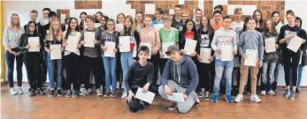  ?? FOTO: REALSCHULE ?? 37 Realschüle­r bekamen das Cambridge-Zertifikat.