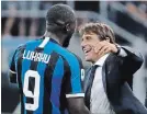  ?? LUCA BRUNO THE ASSOCIATED PRESS ?? Inter Milan coach Antonio Conte and striker Romelu Lukaku celebrate a 4-0 victory over Lecce on Monday.