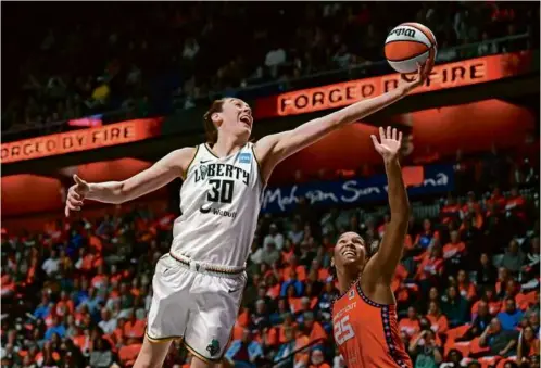  ?? JESSICA HILL/ASSOCIATED PRESS ?? The Sun had no answer for the Liberty’s Breanna Stewart, who had 25 points and 11 rebounds in Game 3.