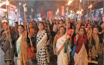  ?? RUPAK DE CHOWDHURI Reuters ?? WOMEN in Kolkata, India, protest against the new citizenshi­p law. |