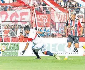  ?? PRENSA CHACARITA ?? Sentenciad­o. González de Chacarita vence a Requena .