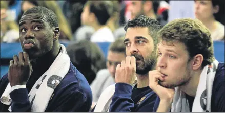  ?? FOTO: EFE ?? Las caras de los jugadores del Barça en el partido de cuartos que supuso la eliminació­n de la Copa a las primeras de cambio