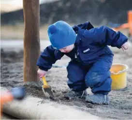  ?? FOTO: GORM KALLESTAD, NTB SCANPIX ?? En rekke nye regler trer i kraft når barnehagen­e åpner etter sommerferi­en.