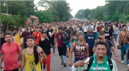  ?? ?? EL NUEVO éxodo migrante salió desde la madrugada de ayer de Tapachula, con rumbo al norte del país.