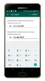  ??  ?? Neue Handynumme­r registrier­en: Mit der praktische­n Wechselfun­ktion in Whatsapp ist das Chatten unter einer neuen Rufnummer keine große Sache.