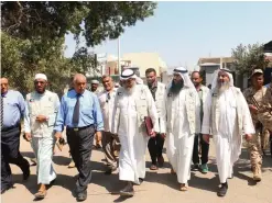  ?? —KUNA ?? ADEN: The medical delegation from the medical committee of the Kuwaiti Society for Relief and the Patients Helping Fund Society inspect health facilities in Aden governorat­e.