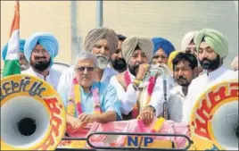  ?? SANJEEV KUMAR/HT ?? Former Congress MP Jagmeet Singh Brar (centre) and suspended AAP MP Dr Dharamvira Gandhi (2nd from left) during a march in Bathinda on Thursday.