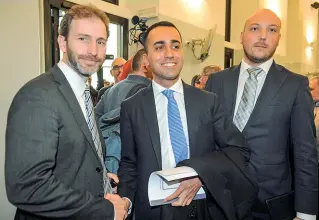  ??  ?? Ai vertici Dario Violi (a destra) con il leader nazionale del M5S Luigi Di Maio e Davide Casaleggio