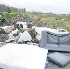  ??  ?? Mess Concerns have been raised over rubbish dumped at Oakbank