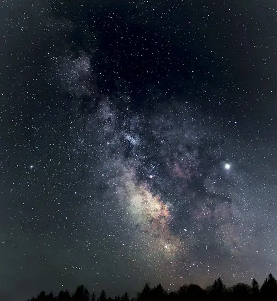  ??  ?? Top: Milky Way in Sagittariu­s. From far left: David with his telescope; Cocoon Nebula; Bodes Galaxy (M81);
Iris Nebula.