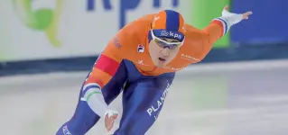  ??  ?? Pattini iridati L’olandese Kai Verbij ha coperto i 1000 metri in 1’08”97: nuovo primato della pista di Renon