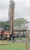  ?? Facebook ?? THE Aleemia Masjid borehole which has been serving free water to Phoenix residents who are in dire need.
|