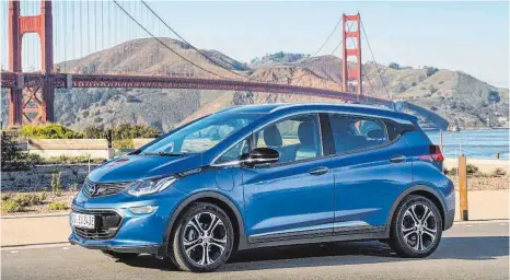  ?? FOTO: WWW.WEIGL.BIZ ?? Opel hat den Ampera-E in San Francisco vorgestell­t. Das Elektroaut­o mit der unspektaku­lären Optik bietet überrasche­nd viel Raum auf ungewöhnli­ch wenig Fläche.