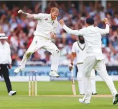  ?? Reuters ?? England’s Ben Stokes celebrates after bowling out South Africa’s Dean Elgar in the visitors’ second innings yesterday.