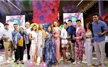  ??  ?? Gerald Anderson, Anton Del Rosario, Margarita Fores, Raymond Gutierrez, Janeena Chan, Teresa Herrera, Tessa Prieto-Valdes, Ruffa Gutierrez, Sarah Lahbati, Richard Gutierrez, Tim Yap, Denise Laurel, and Xian Lim