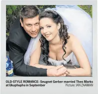  ?? Picture: IAN ZAAIMAN ?? OLD-STYLE ROMANCE: Seugnet Gerber married Theo Marks at Ukuphupha in September