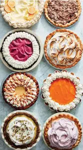  ??  ?? In tavola Le «pie», torte farcite all’americana raccontate nel menu d’autore del mese da Erin Jeanne McDowell e fotografat­e da Mark Weinberg