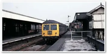  ?? COLOUR RAIL. ?? Following the closure of Nottingham Victoria on September 4 1967, a diesel multiple unit service continued to run on the former Great Central Railway between Arkwright Street (pictured here on June 23 1968) and Rugby. The service was finally withdrawn...