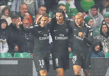  ?? FOTO: GETTY IMAGES ?? Neymar celebra un gol con sus compañeros del PSG