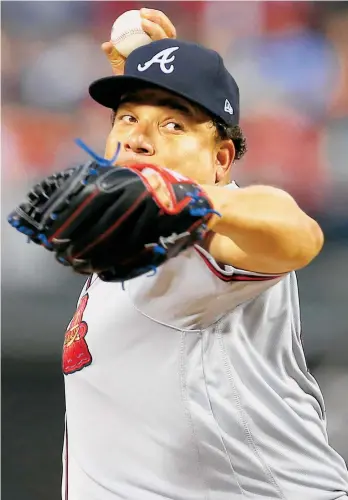  ?? /GETTY IMAGES ?? Bartolo Colón trabaja para los Bravos de Atlanta, donde intenta superar marcas para la historia grande del béisbol.