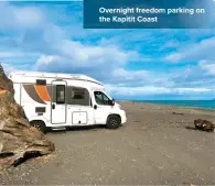  ??  ?? Overnight freedom parking on the Kapitit Coast