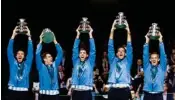  ?? PIC/PTI ?? Argentina’s Davis Cup team lifts trophies after winning the final in Zagreb in Croatia