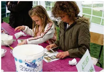  ??  ?? Retrouver les étapes de la fabricatio­n du fromage, un jeu d’enfant !