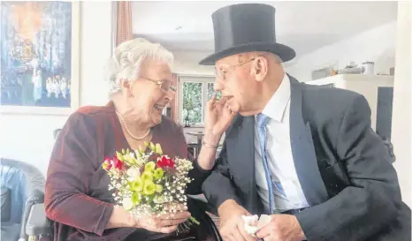 ?? FOTO: PRIVAT ?? Seit 60 Jahren verheirate­t: Elfriede und Josef Ott aus Ellwangen.