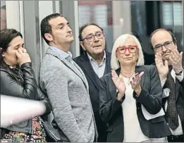  ?? CÉSAR RANGEL ?? La familia de Chacón y el primer secretario del PSC, Miquel Iceta