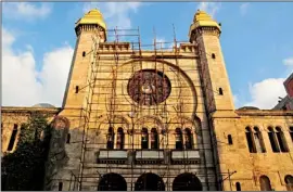  ??  ?? The Great Synagogue in Oran was converted into a mosque in 1975