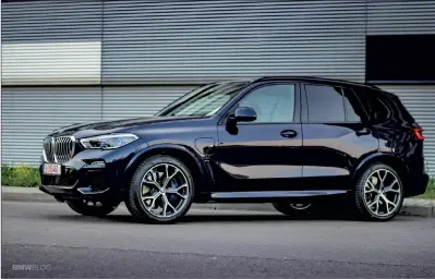  ??  ?? The 2021 BMW X5 xDrive45e Hybrid Luxury Midsize SUV. Photo courtesy of BMW Internet Media.