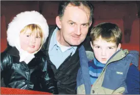  ?? ?? Kieran Walsh, from Castlelyon­s, with his son, John and daughter, Emily, at ‘Goldilocks and the 3 Bears’, which was staged in Fermoy Community Youth Centre in January 2003.