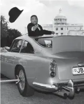  ??  ?? Fore! Oddjob at Stoke Park Golf Club in (1964)
Goldfinger
