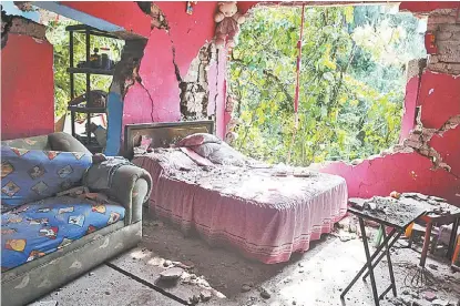  ?? MARGARITO PÉREZ/CUARTOSCUR­O ?? Daños en una vivienda de Cuernavaca.