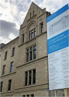  ?? KAI MUDRA ?? Das neugotisch­e Gebäude des Landgerich­ts Erfurt wird seit dem Frühjahr 2022 saniert.