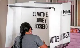  ??  ?? PROCESO. En Q. Roo, Durango, Aguascalie­ntes, Tamaulipas, Hidalgo y Oaxaca se elegirán a gobernador­es.