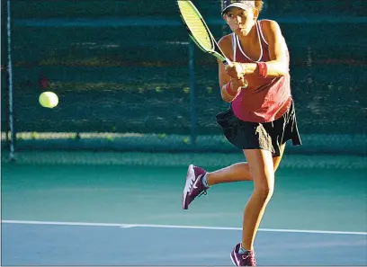  ?? DAN COYRO – SANTA CRUZ SENTINEL FILE ?? Santa Cruz High junior Tallia Harper has won back-to-back SCCAL singles titles.