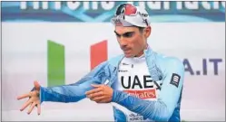  ?? ?? Juan Ayuso, con la maglia azul de líder de Tirreno-Adriático.