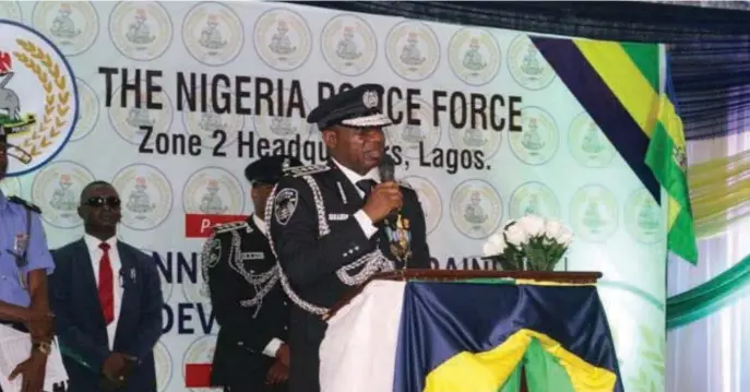  ??  ?? The IG Ibrahim Idris, giving his opening address during the special training and capacity developmen­t seminar organised by the Zone 2 Police Command in Lagos...recently